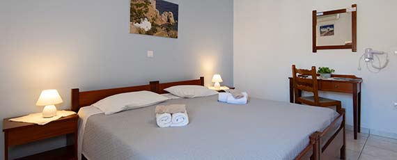 Double room in Eugenia's Apartments