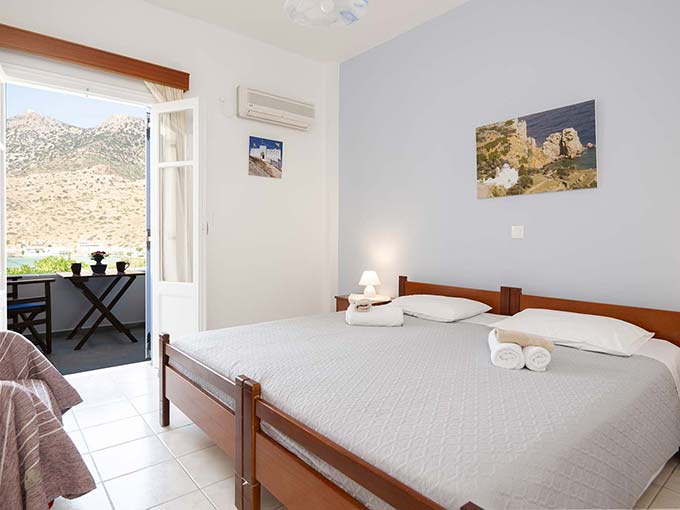 The interior of the apartment 4