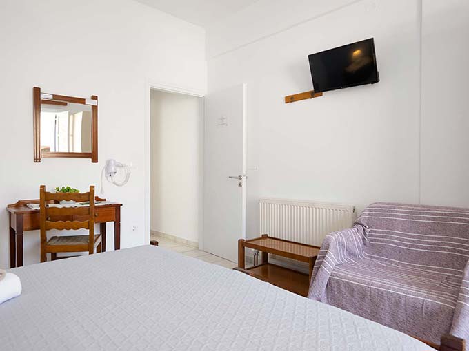 The interior of the apartment 4