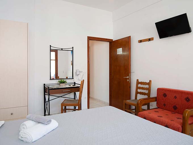 Bedroom with double bed